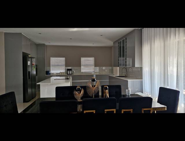 4 BEDROOM FREESTANDING FOR SALE IN SAVANNAH COUNTRY ESTATE